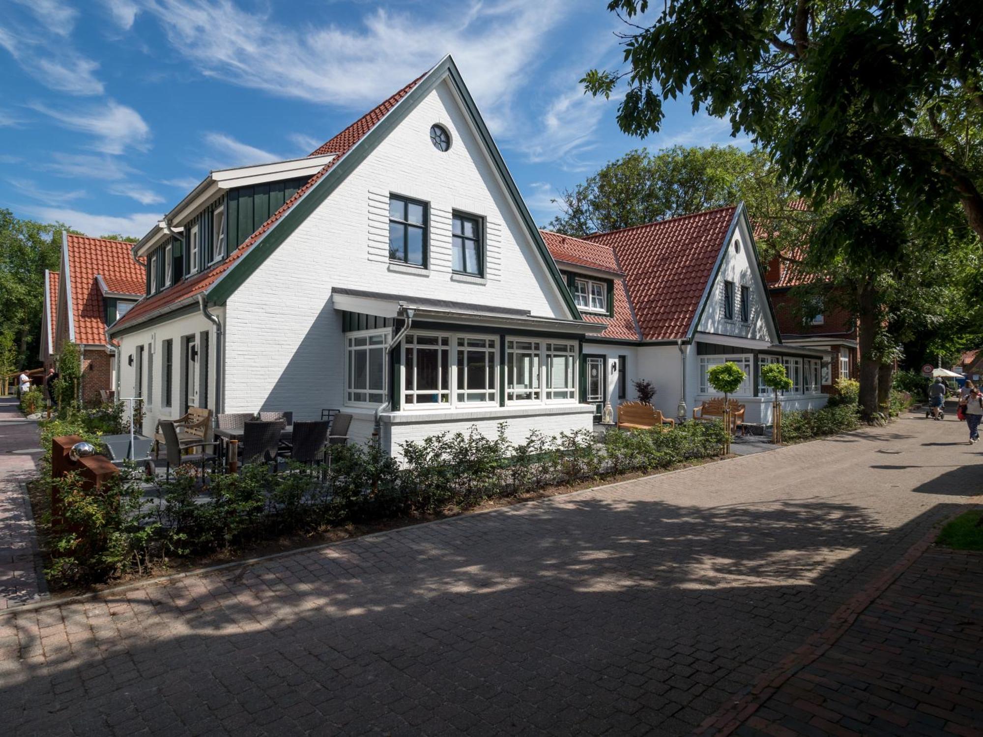 Inselsuenn Hotel Und Apartments Шпикерог Екстериор снимка