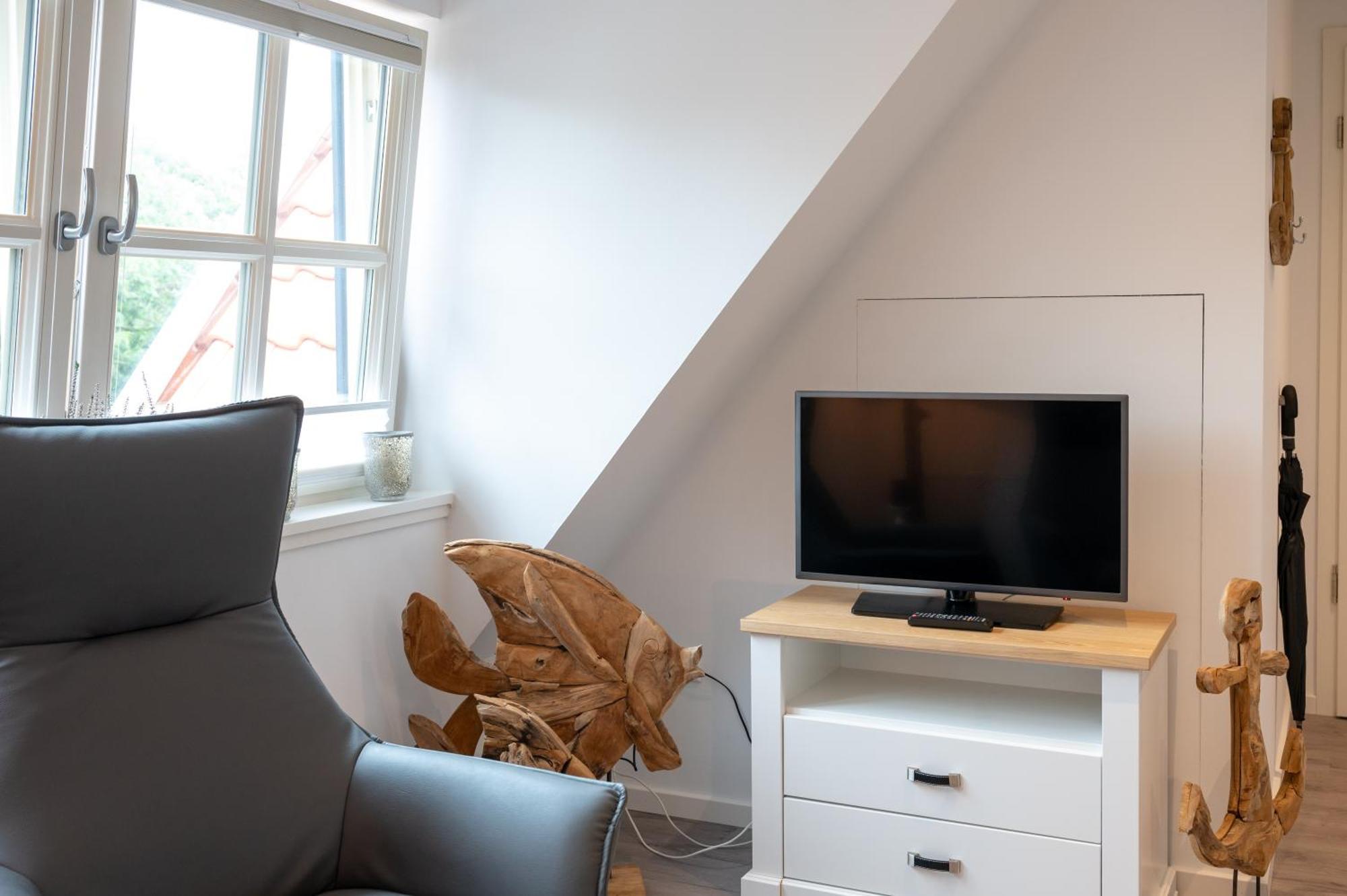 Inselsuenn Hotel Und Apartments Шпикерог Екстериор снимка