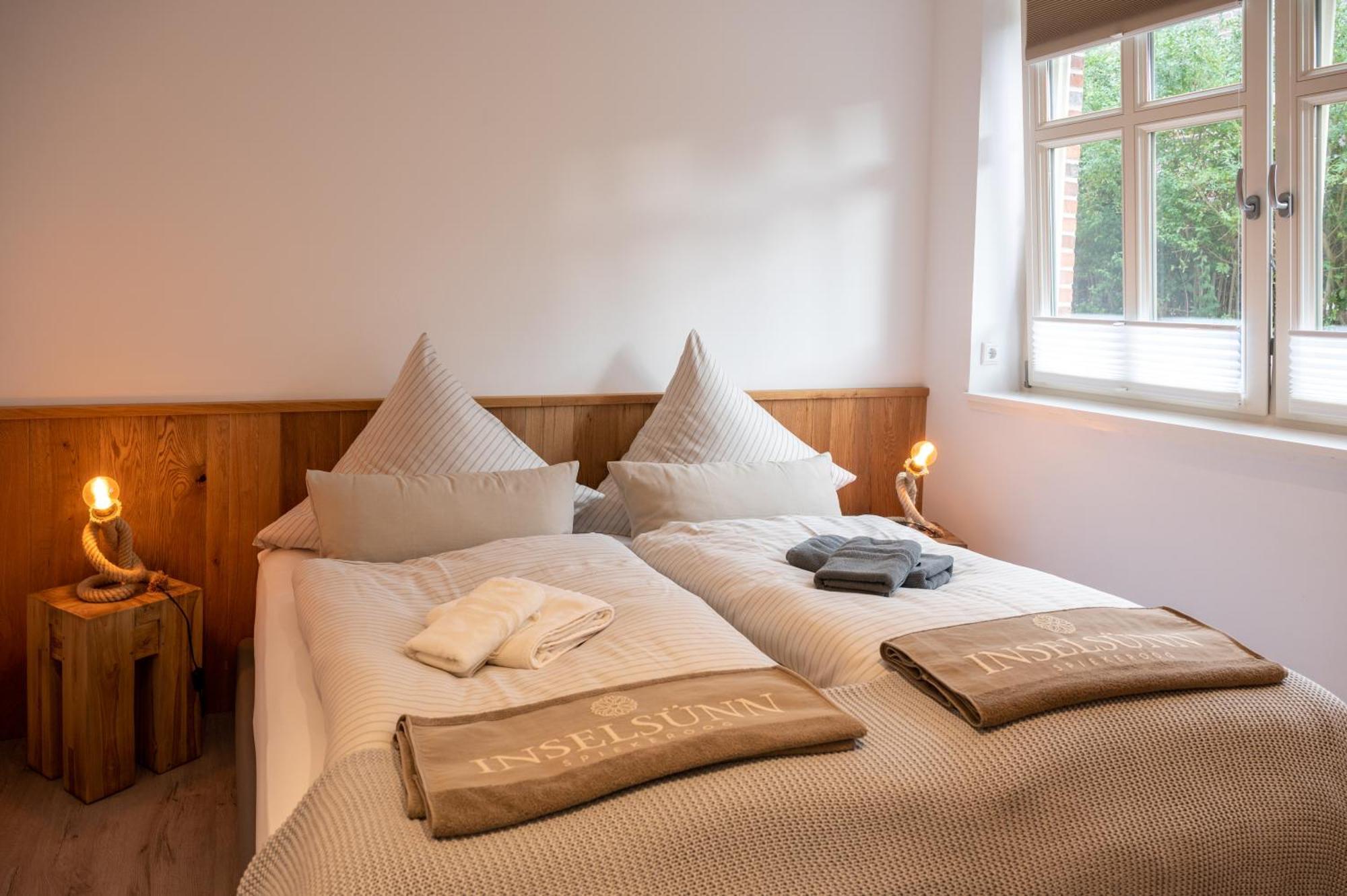 Inselsuenn Hotel Und Apartments Шпикерог Екстериор снимка